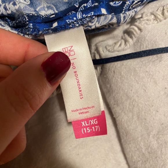 Bandana Pattern Tank - Picture 2 of 2